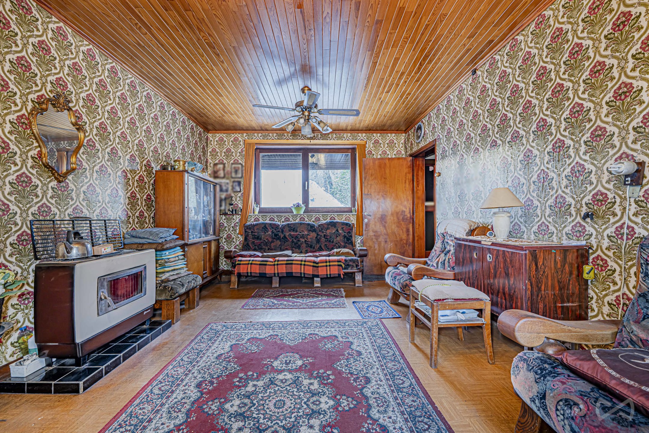 Maison à vendre à Hyon avec 5 chambres - photo 4