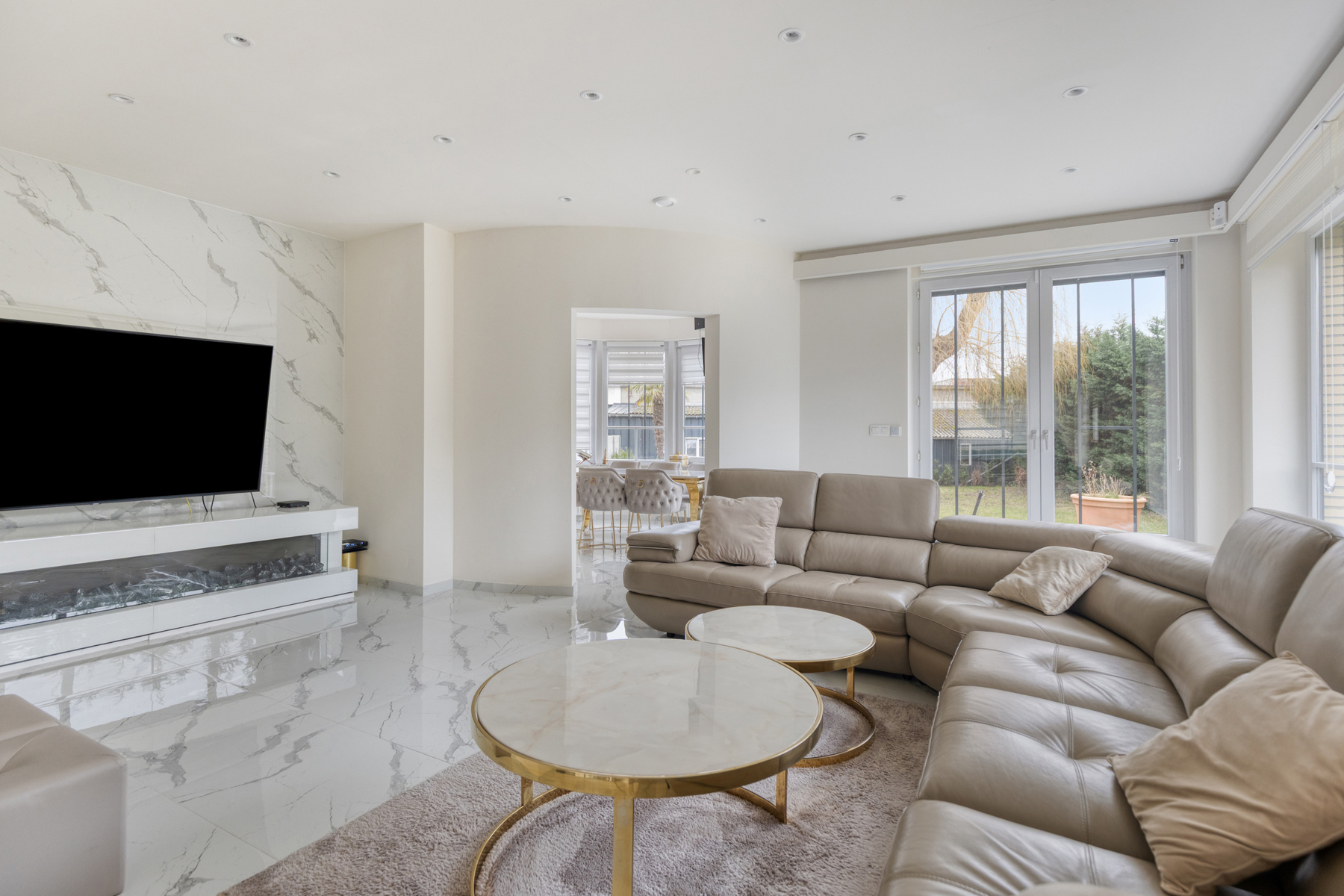 House for sale in Sint-Pieters-Leeuw with 5 bedrooms - photo 3