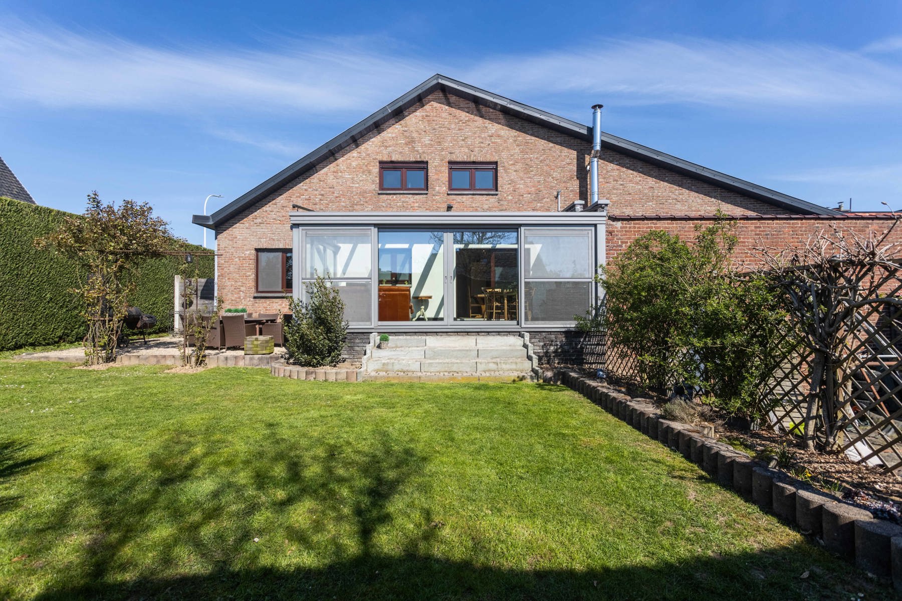 Ruime, instapklare woning met 5 slaapkamers in Roosdaal  - foto 2