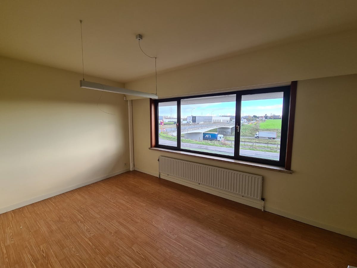 Kantoren op de LAR in Rekkem (390 m²) - foto 4