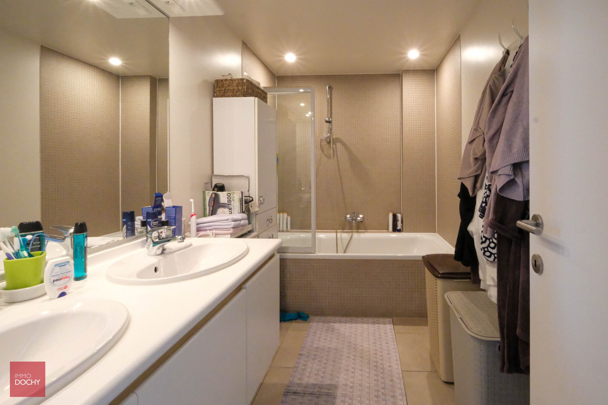 Goed verhuurd appartement op het Casinoplein te Kortrijk - photo 5