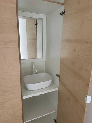 Deze gelijkvloerse studio met tuin is gelegen in de Van Stralenstraat. Dankzij de centrale ligging bevindt het pand zich op wandelafstand van...