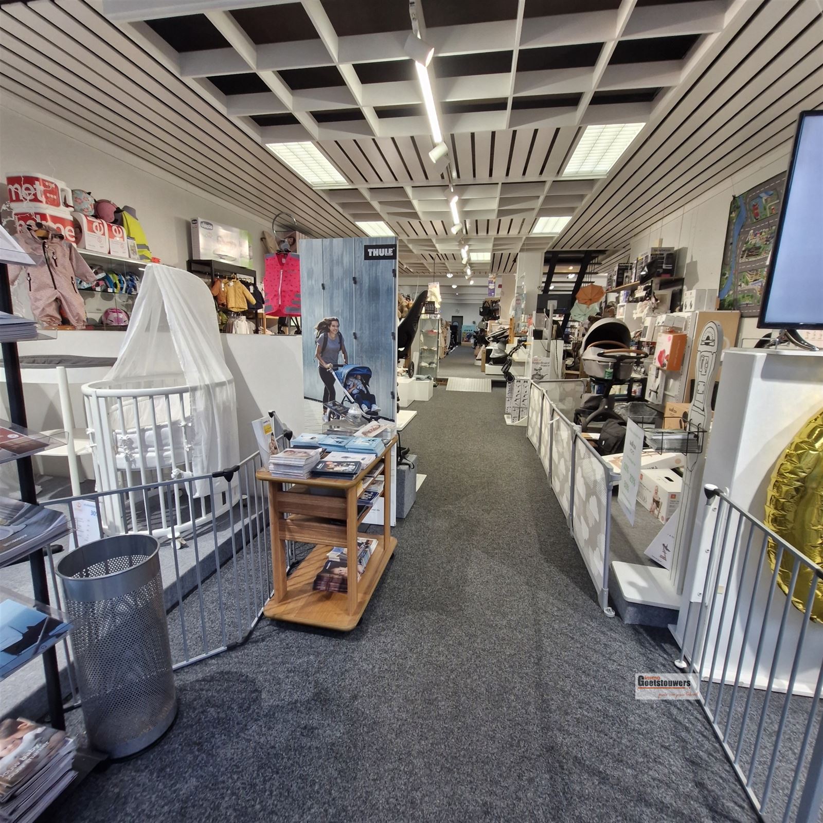 Goed gelegen handelspand, met kantoor + studio op de 1ste verd - foto 3