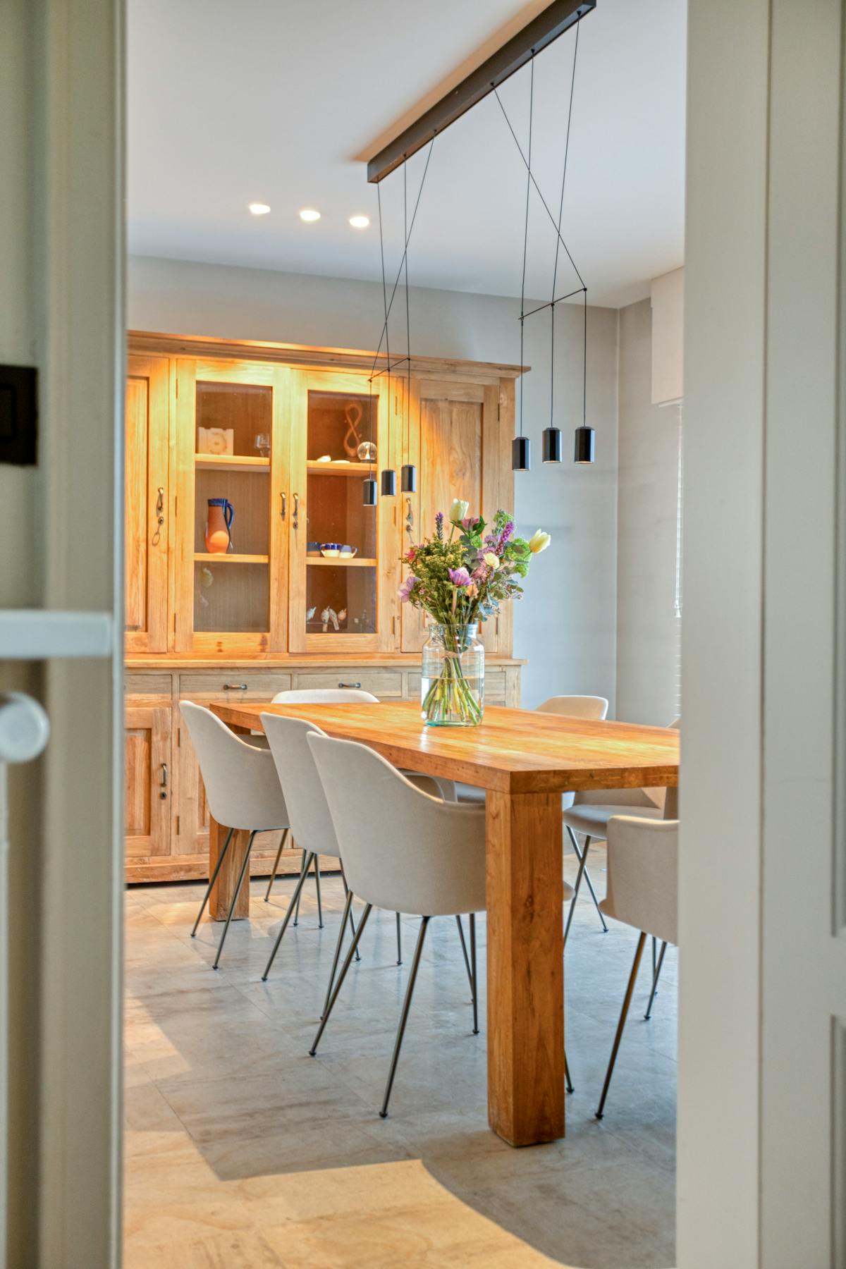 Ruim huis met 5 slaapkamers en 1.100m² grond te Sijsele - foto 4