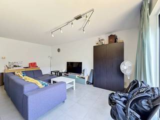 In de Voetbalstraat te Veurne vinden we deze recente woning (2008) met 4 slaapkamers te huur. Het huis is gelegen nabij het centrum van Veurne,...