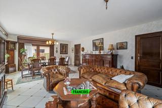 Op zoek naar een warme thuis waar ruimte, comfort en functionaliteit samenkomen? Deze charmante woning, gelegen in de August Pauwelslaan 36, biedt...