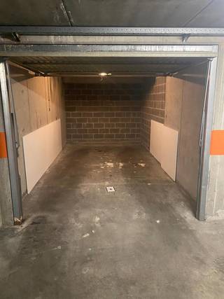 Grand box fermé au niveau -2 de la Résidence Belvedere.