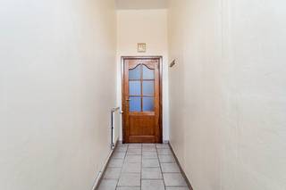 Deze leuke woning met charmante gevel onderging in de afgelopen jaren reeds een aantal renovaties waaronder het vervangen en isoleren van zowel...