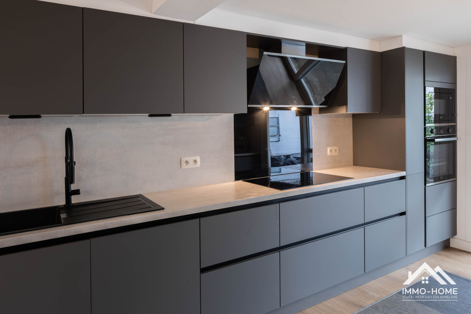 Prachtig gerenoveerde woning met 5 slpk. nabij centrum Gent! - foto 2