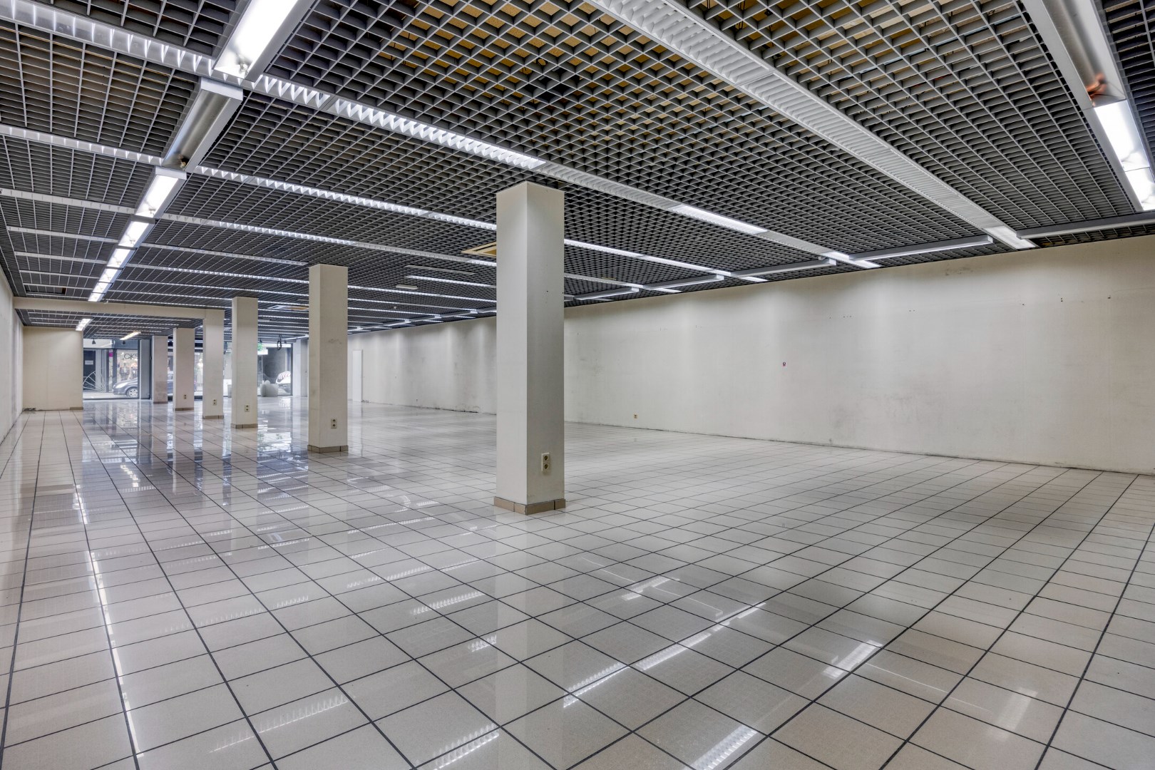 Commercial for sale in Mol - photo 5