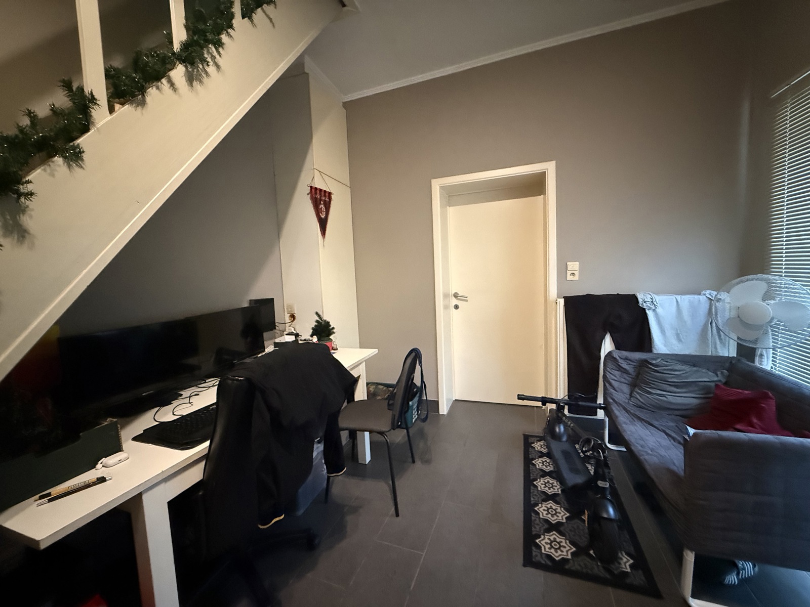 Ruime woning met 4 slaapkamers en een ruime tuin - foto 5