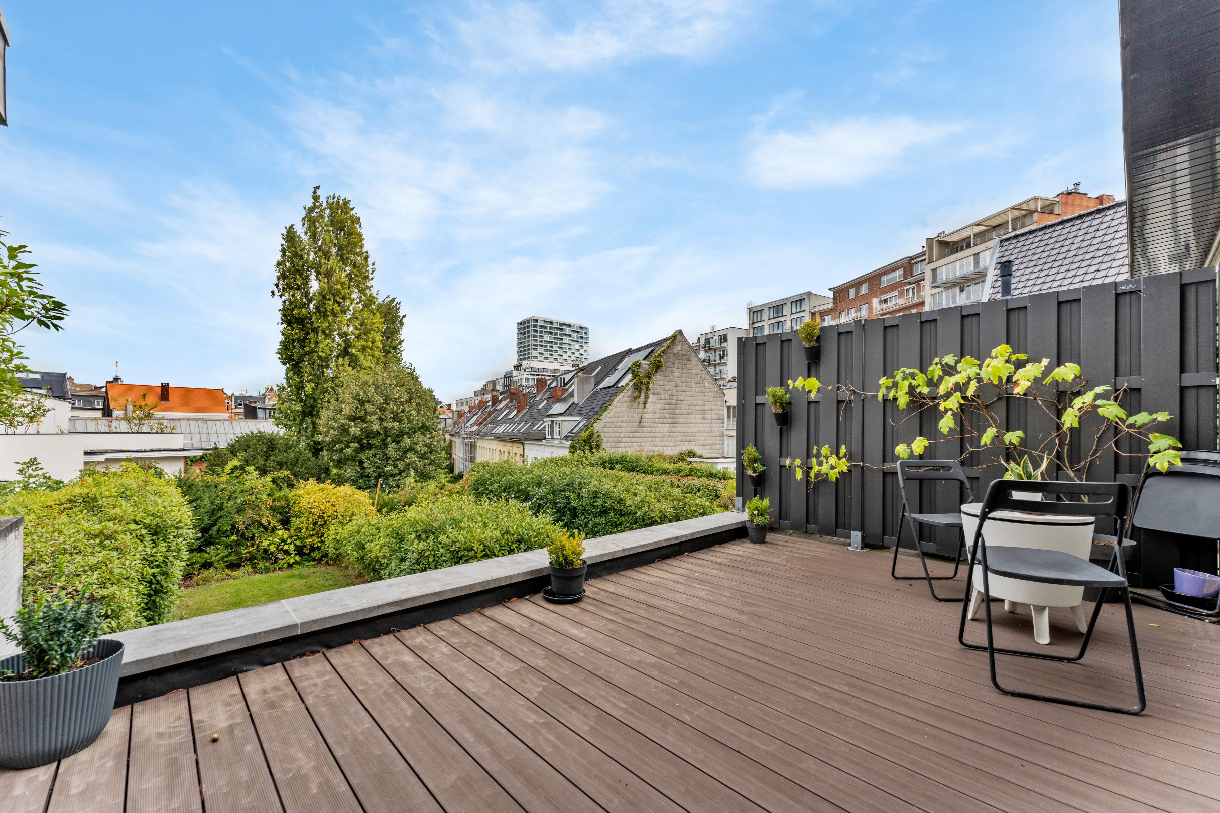 Triplex de luxe avec jardin et terrasses dans le quartier du Théâtre - photo 5