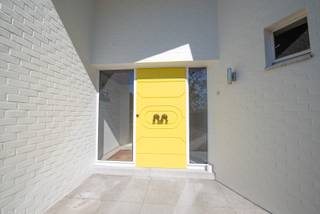 Deze prachtige villa is gerenoveerd in 2021 en biedt alle moderne comfort in een rustige omgeving. De woning heeft een bewoonbare oppervlakte...