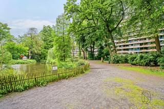 VENTE EN VIAGER LIBRE AU DECES DU VENDEUR.BOUQUET : 65.000€RENTE : 300€/mois pendant 20 ansAppartement lumineux avec vue dégagée, terrasses et cave...