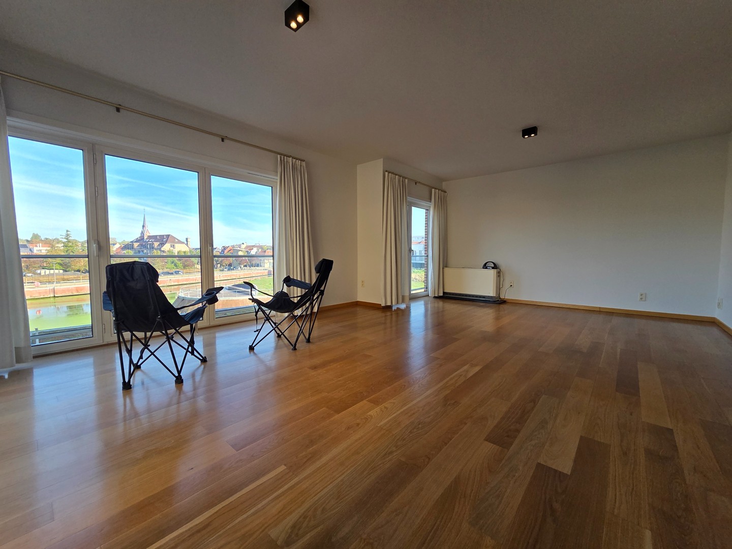 Prachtig hoekappartement aan de Leie met ondergrondse standplaats! - foto 3