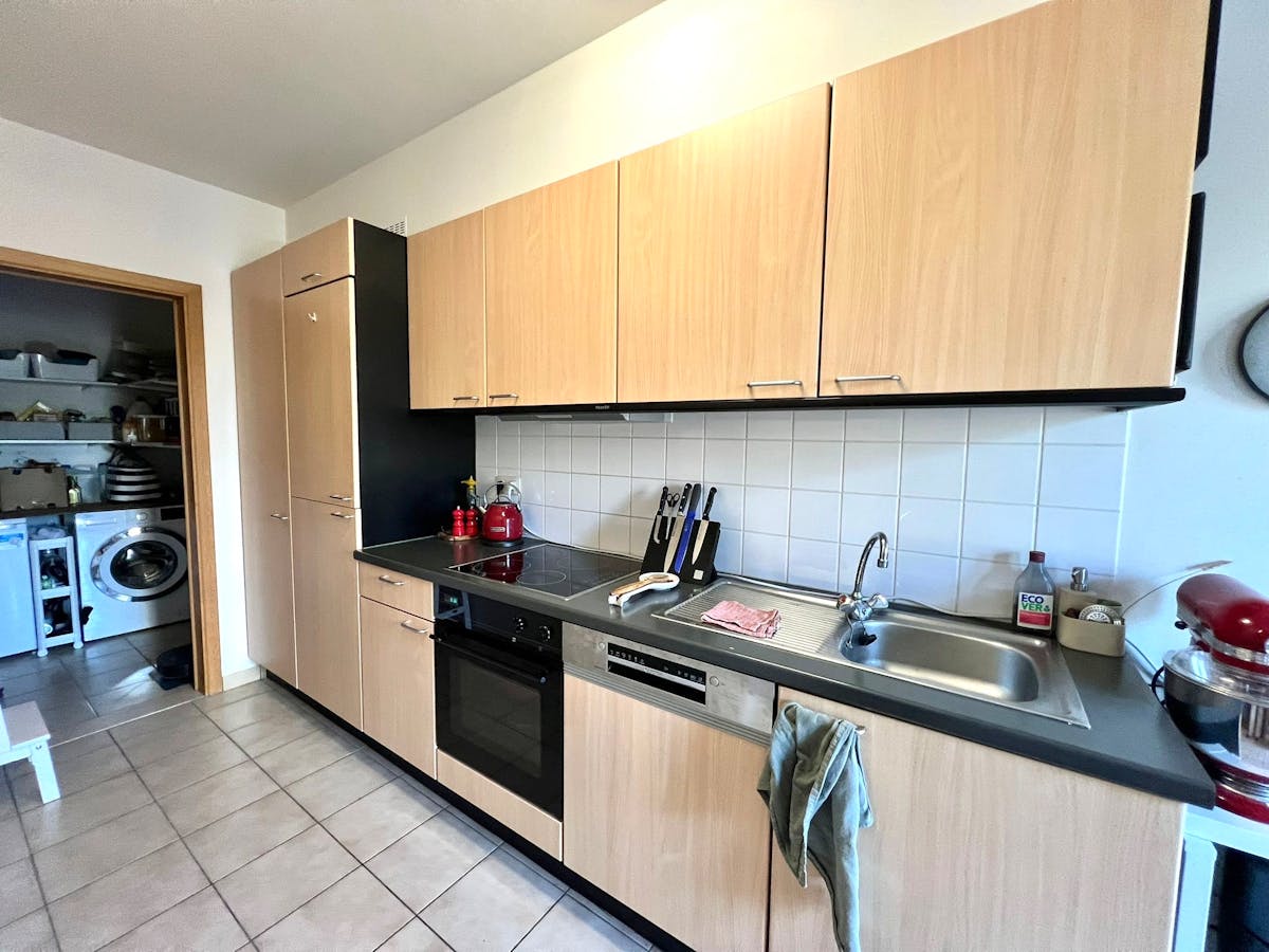TE HUUR: Ruim 2-slaapkamerappartement in de Banneuxwijk - foto 4