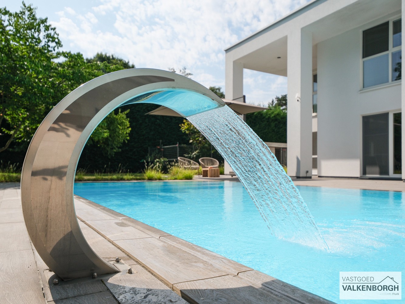 Architecturale designvilla met overloopzwembad, wellness en absolute privacy in gegeerde villawijk Bolderberg. - foto 4