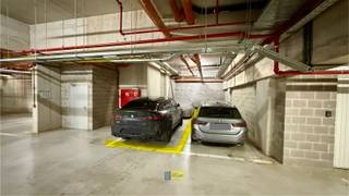 Dubbele ondergrondse autostaanplaats in het project Neerland aan de Krijgslaan in Wilrijk. Het betreft hier een zeer goed onderhouden...
