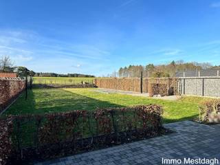 Instapklare & Energiezuinige Open Bebouwing met Prachtig Uitzicht.Ben je op zoek naar ruimte, rust en een lage energiefactuur? Deze uitstekend...