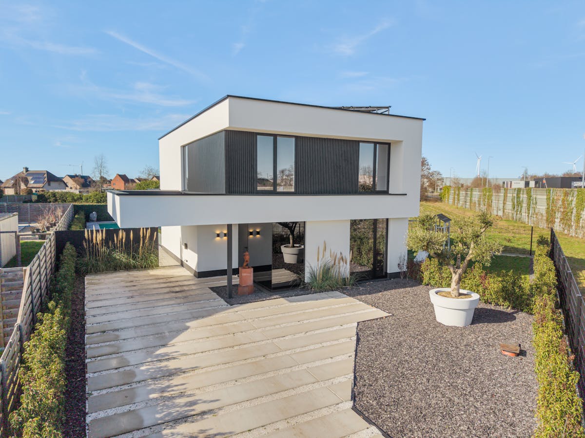 Exclusieve high-end villa met zwembad in Genk - foto 1