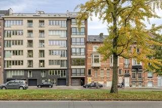 Deze studio bevindt zich in de kleinschalige residentie Parkhouse aan de Charles de Kerchovelaan 275. Met een oppervlakte van 43 m² biedt ze...