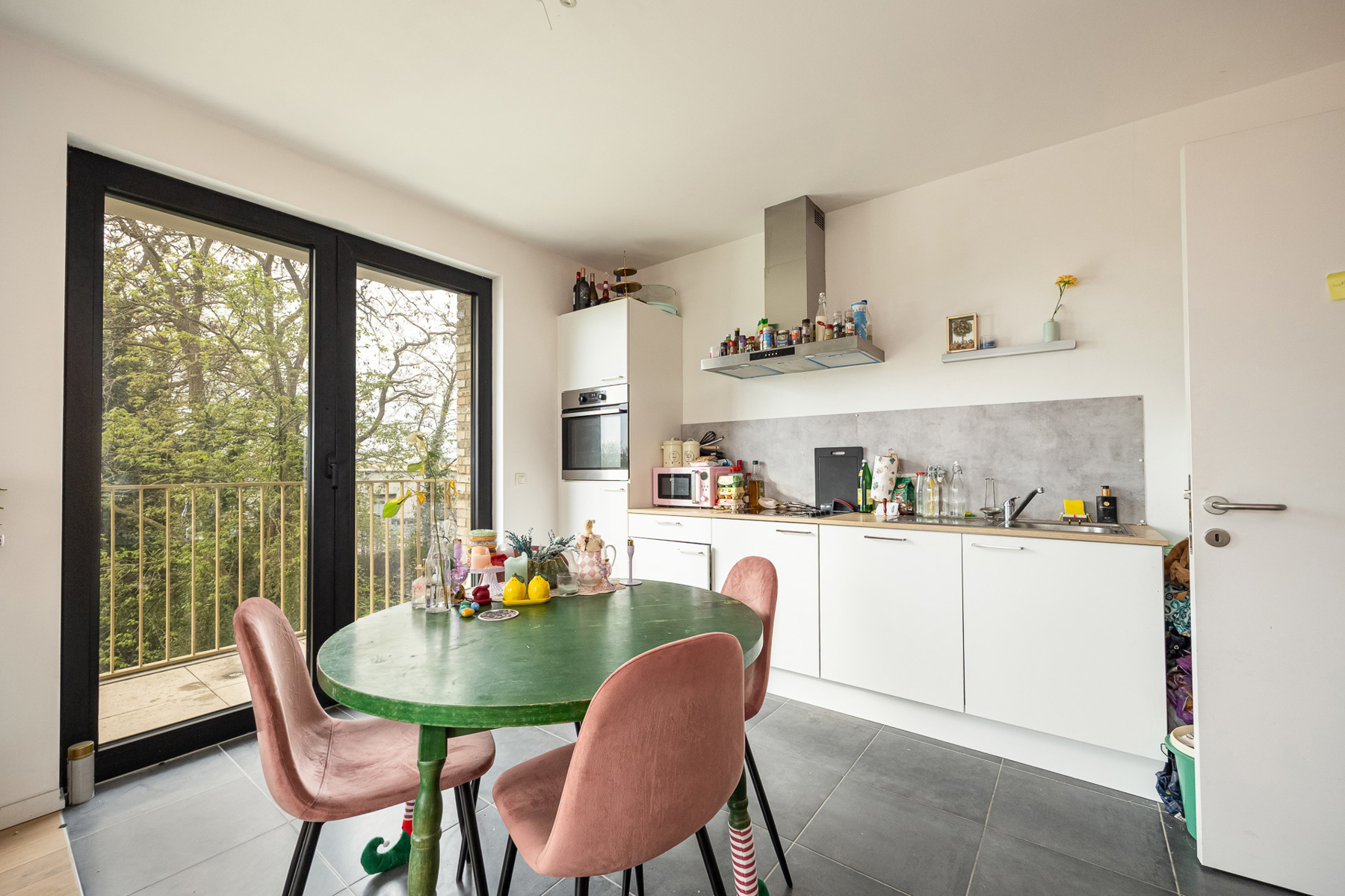 Modern 1-slaapkamerappartement met terras - foto 5