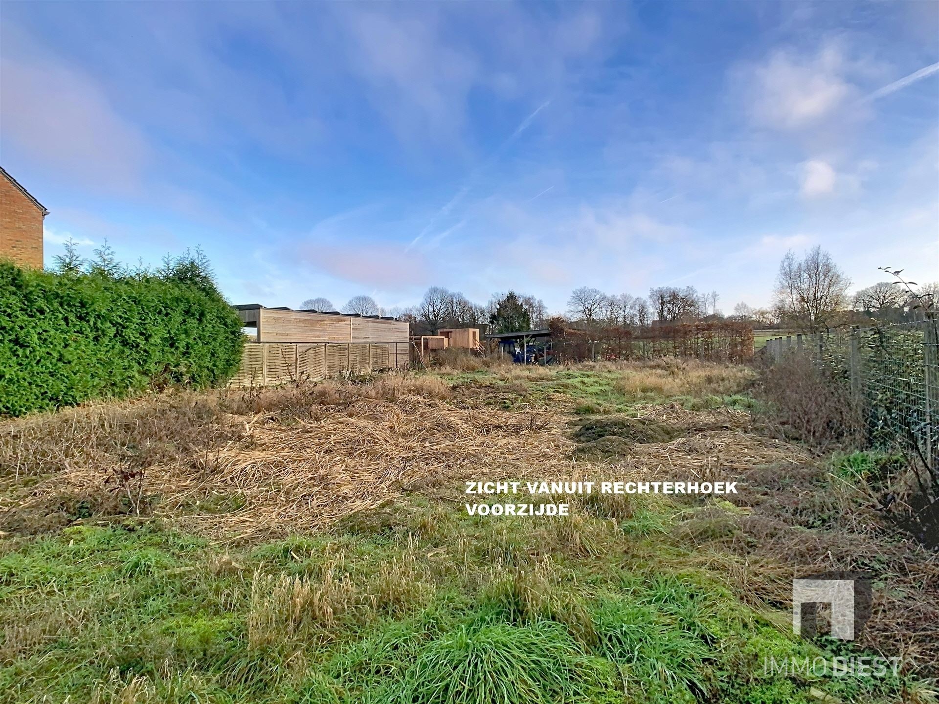 VILLA op braakliggende bouwgrond - foto 5