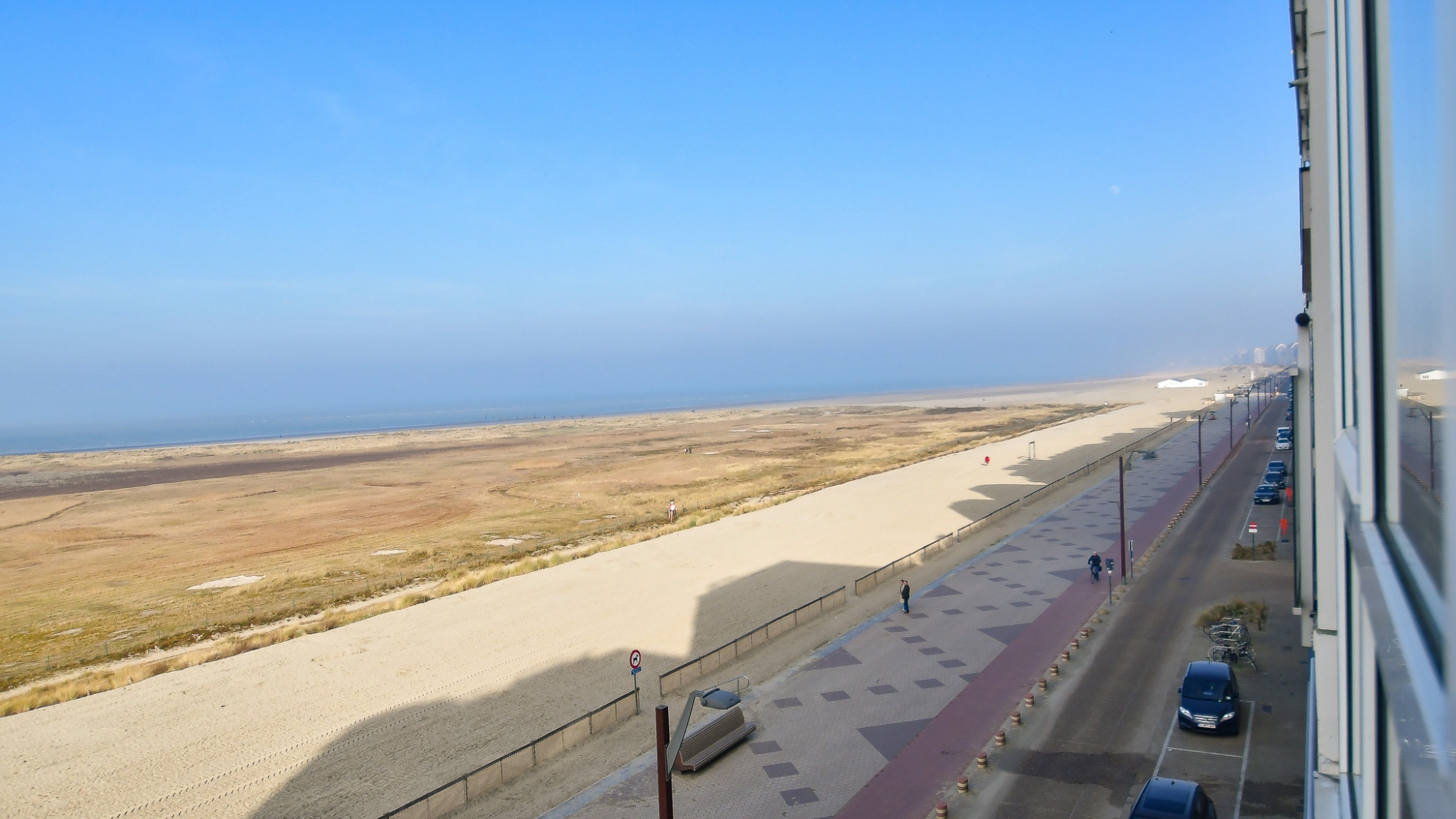 GERENOVEERD LICHTRIJK APPARTEMENT met ZEE - ZICHT - foto 1