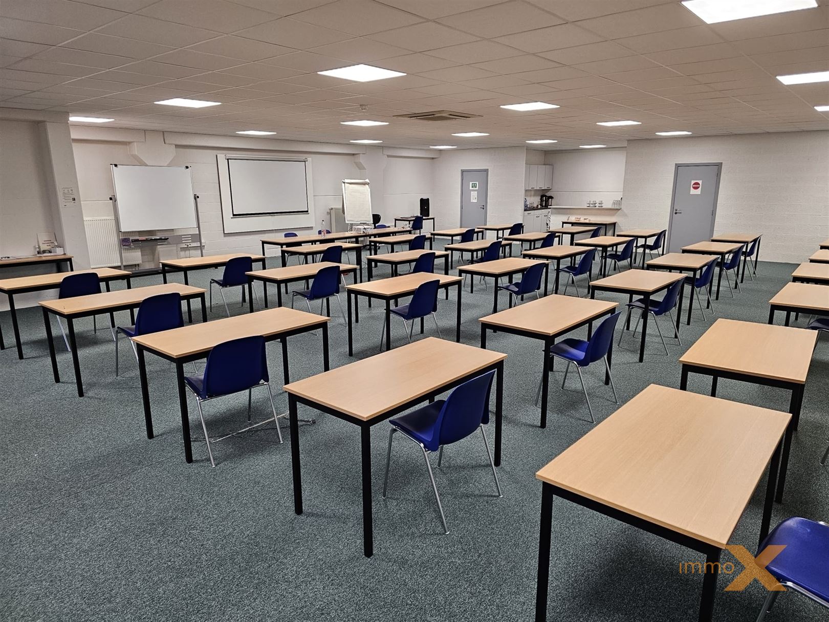 Commercial à louer à Gand - photo 2