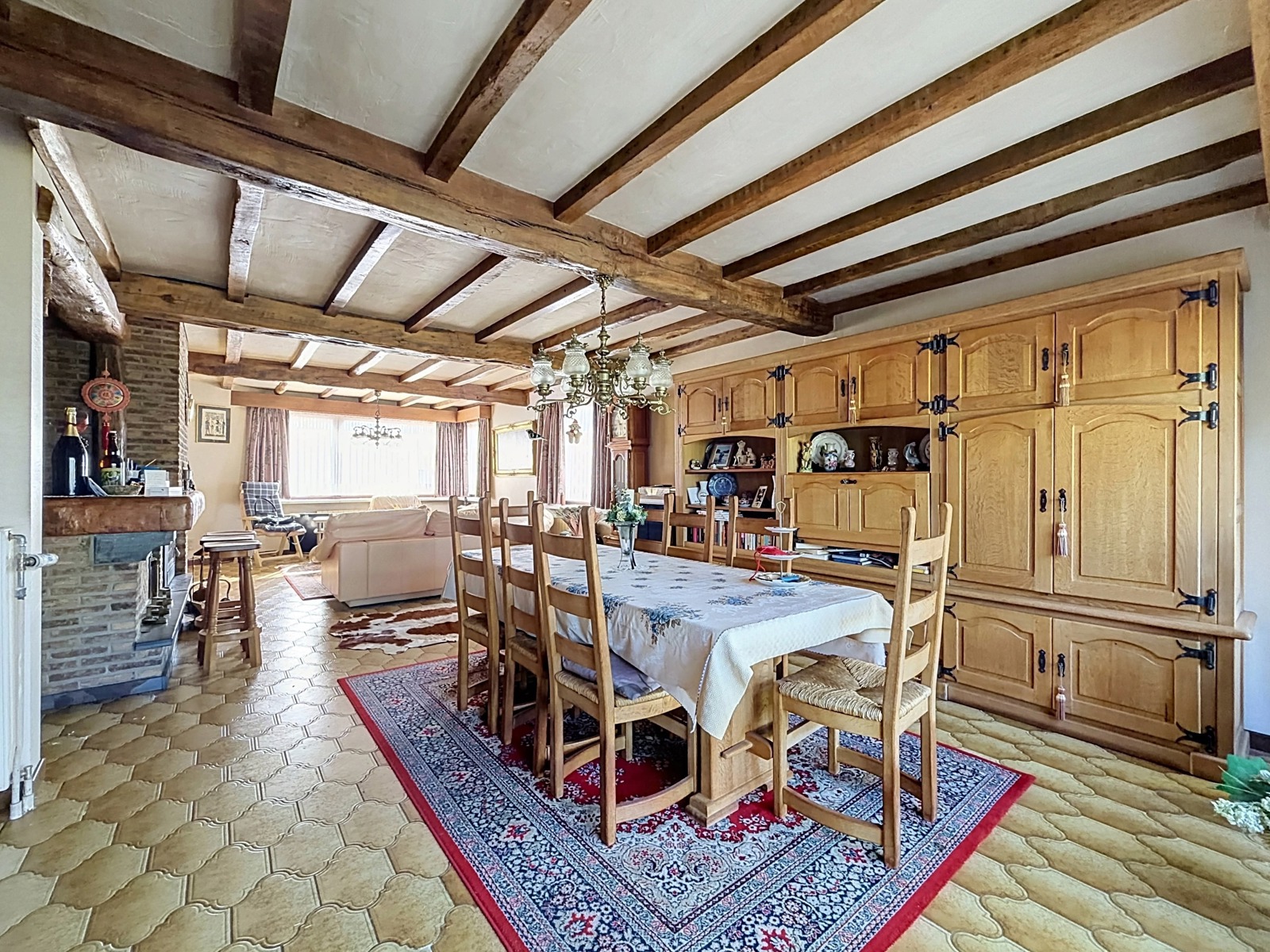 Stevige gezinswoning met 2 SLPK, Garage én Tuin! - foto 5