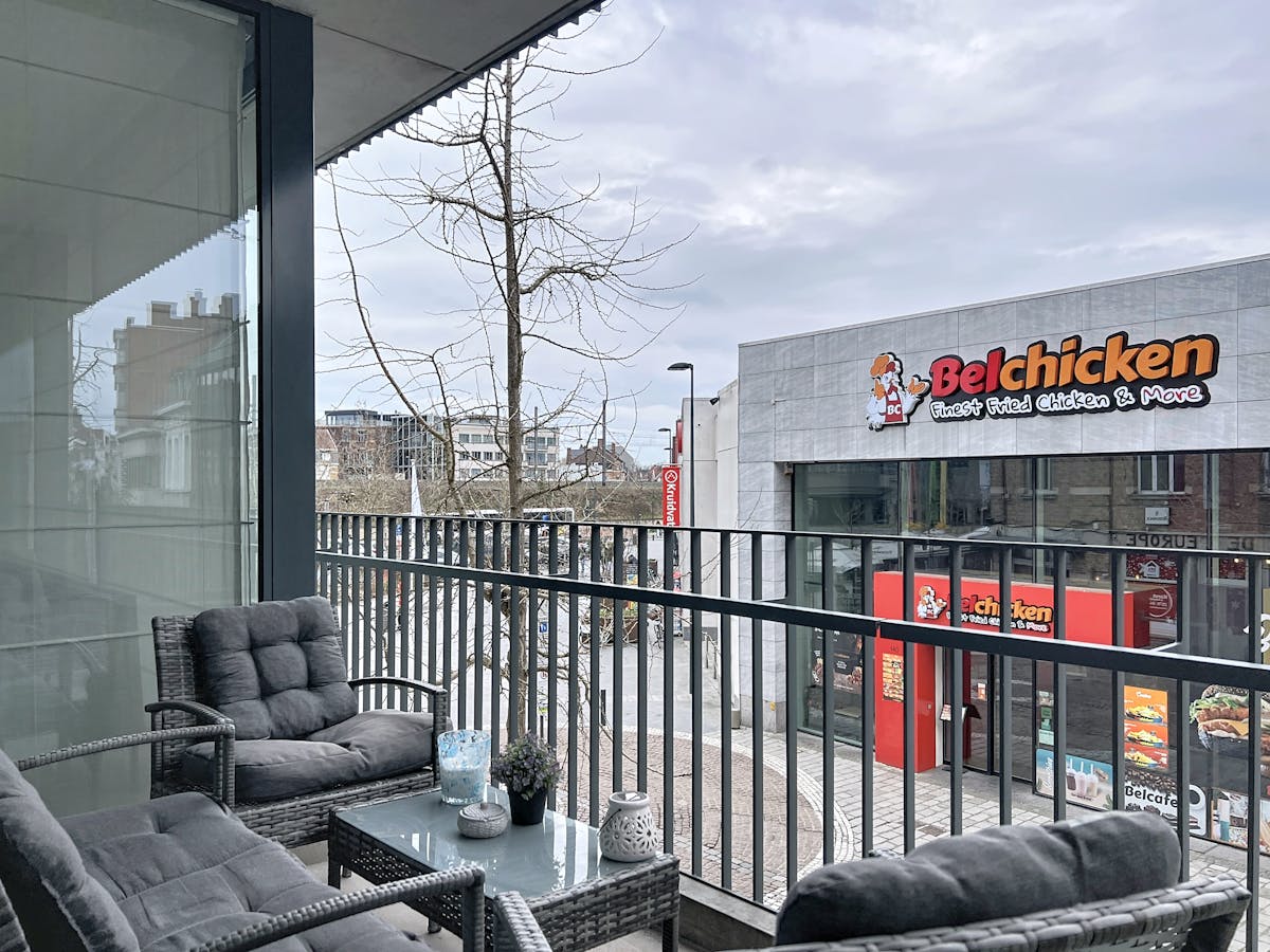 Appartement avec 3 chambres et 2 terrasses à Roeselare. - photo 4