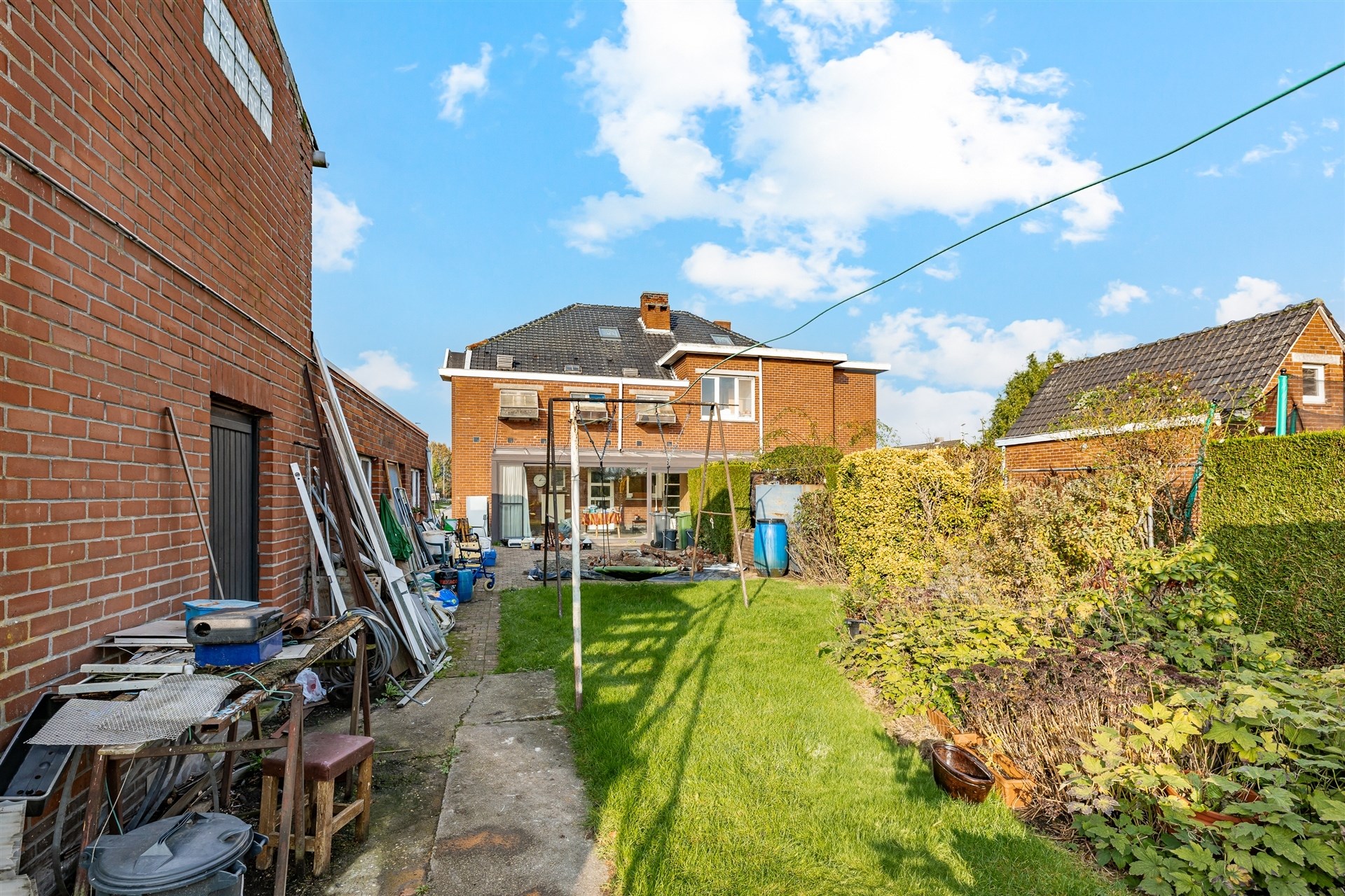 Charmante woning vlakbij centrum Oostakker. - foto 4