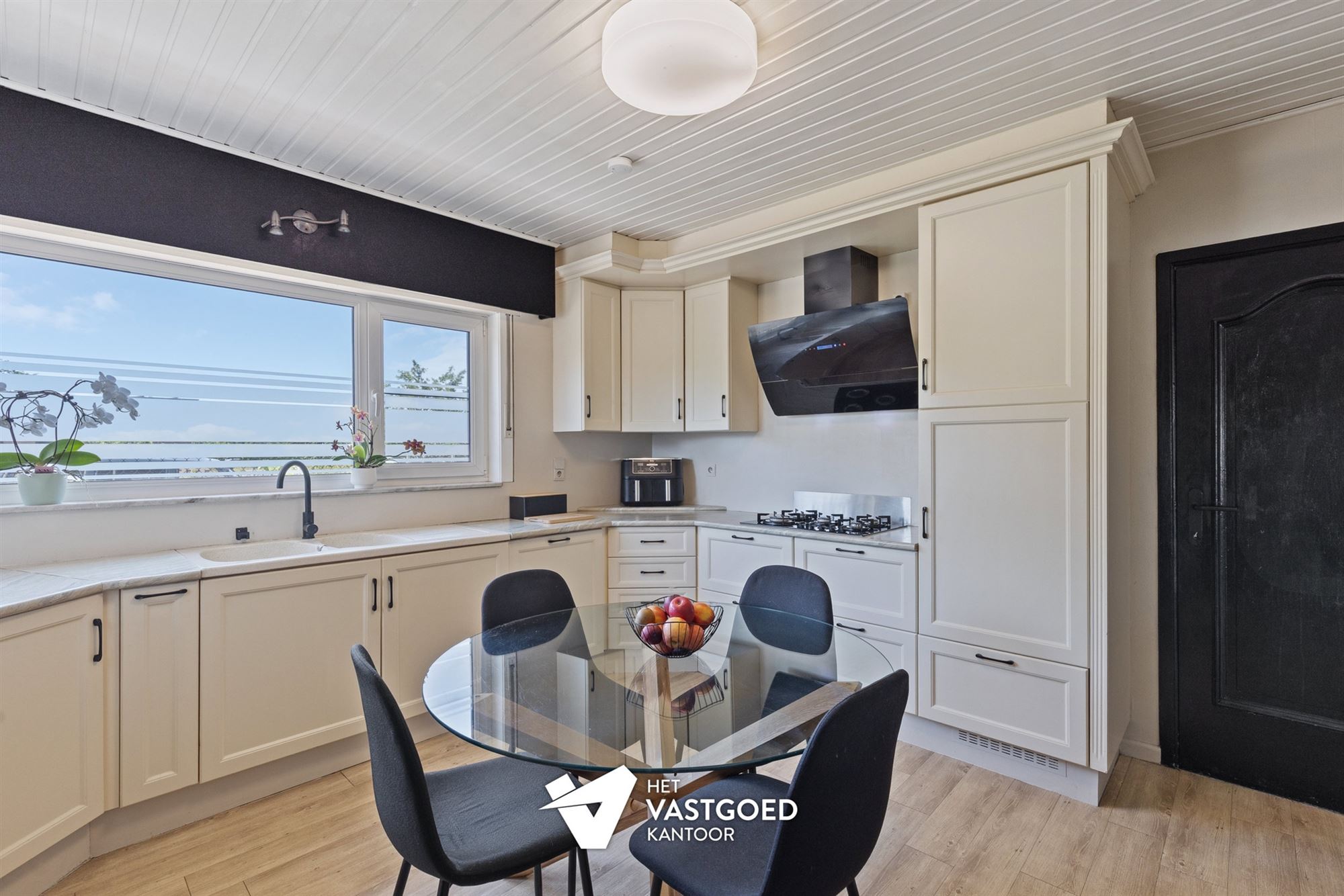 GERENOVEERDE, INSTAPKLARE WONING OP LEUKE LIGGING - foto 5