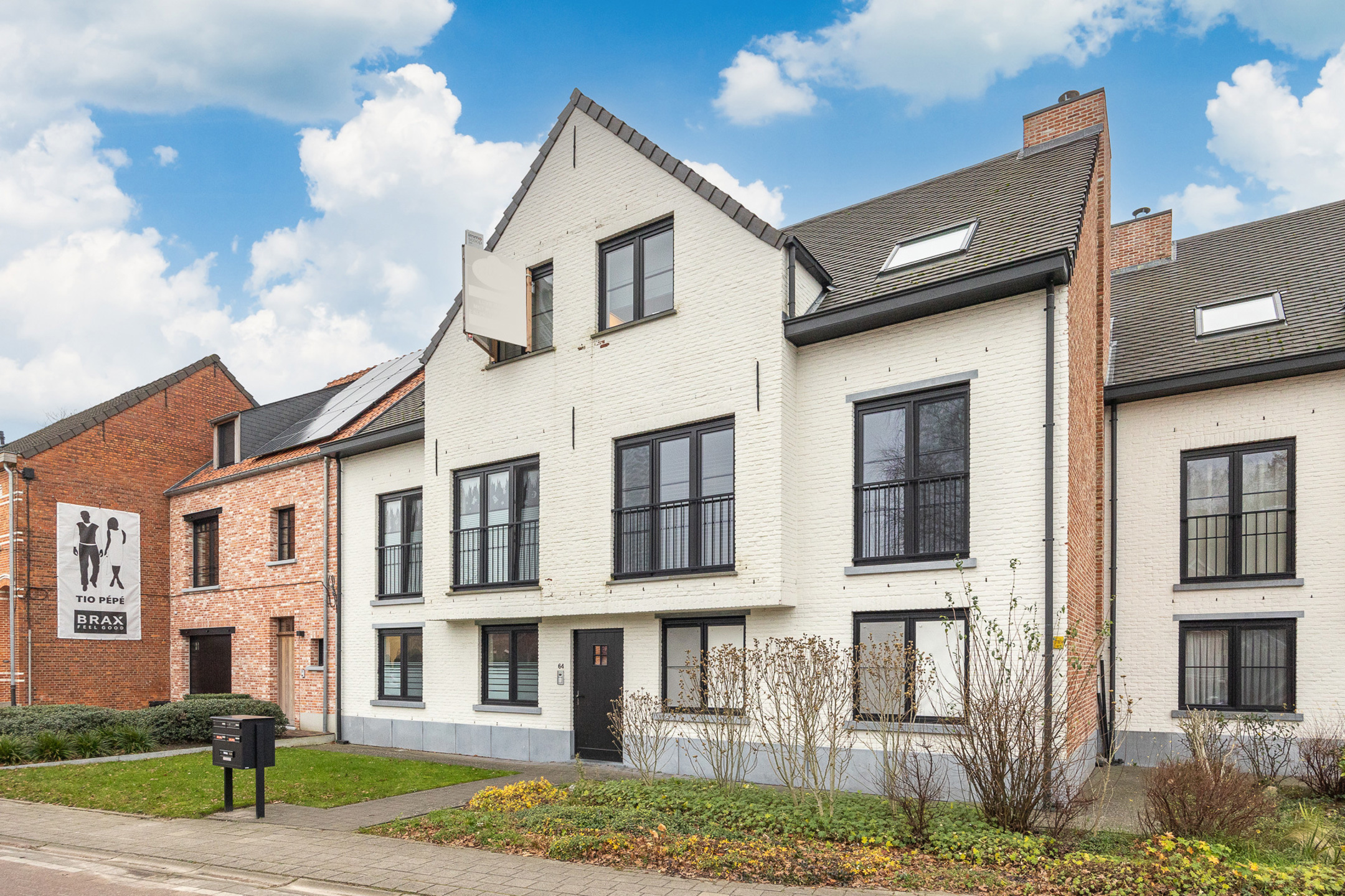 Gelijkvloers appartement met tuintje in centrum Sint-Antonius - foto 1