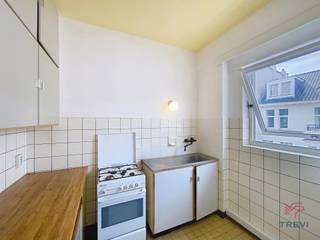 IXELLES, op een steenworp afstand van het Flageyplein en de Vijvers van Elsene, uitstekend gelegen, dicht bij alle voorzieningen (openbaar...