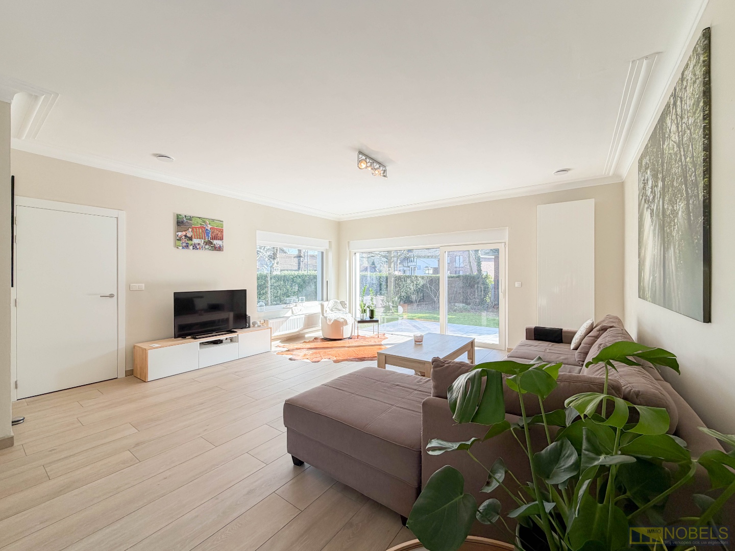 Te koop, Stijlvol gerenoveerde villa met 6 slaapkamers en alle mogelijke moderne technieken te Oostakker! - photo 4
