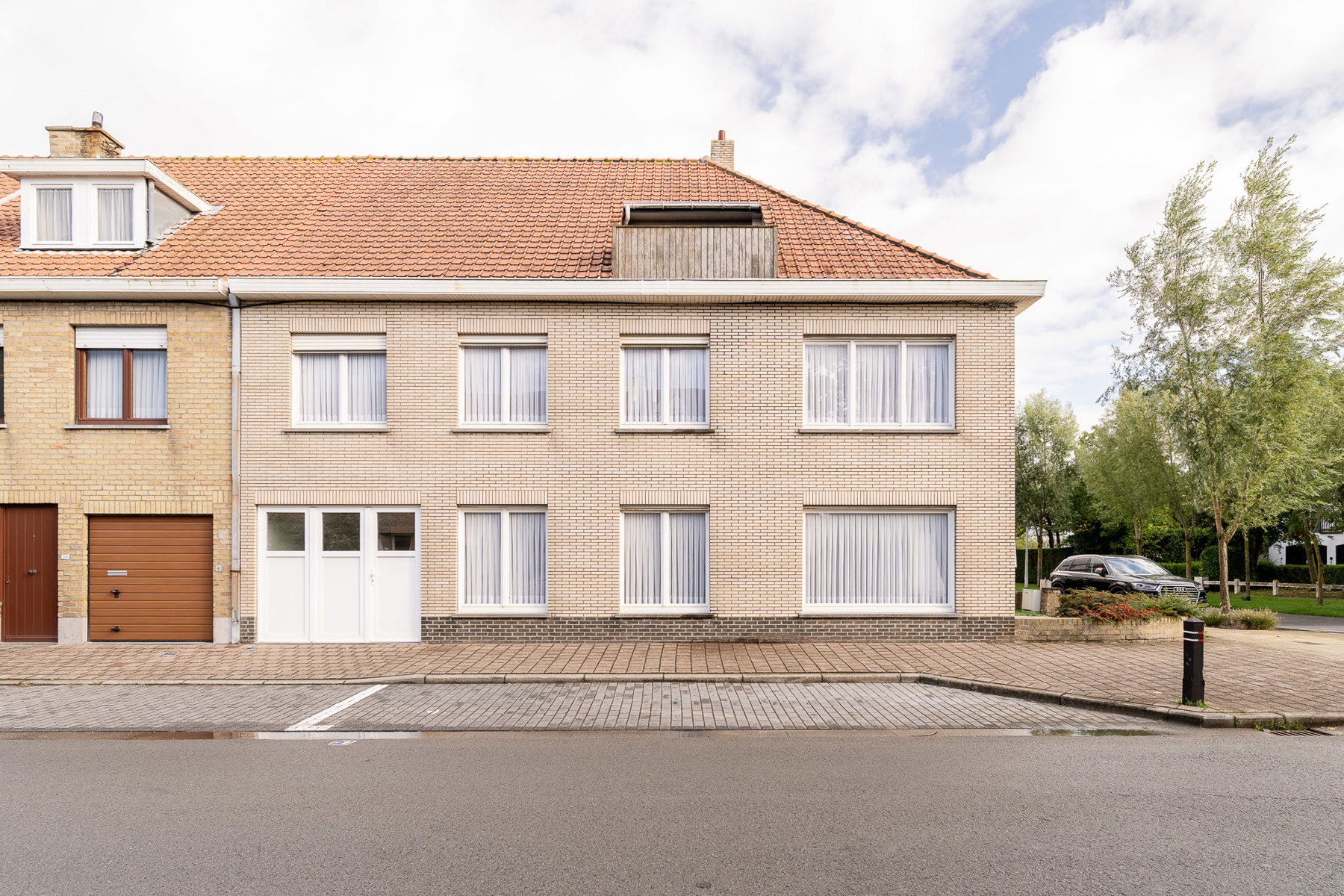 Te renoveren hoekwoning met zeer veel potentieel - foto 2