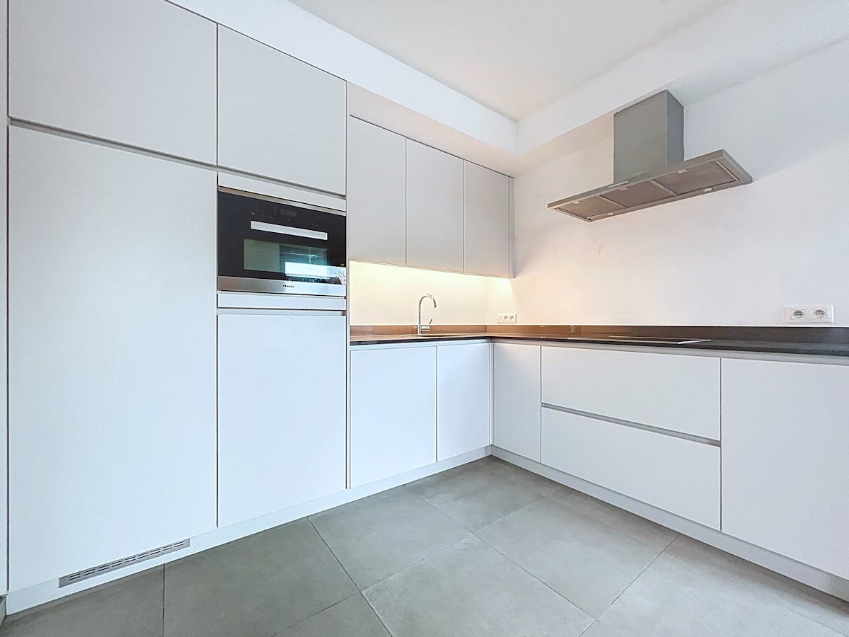 Modern appartement op toplocatie in Kalmthout-Heide te huur - foto 4