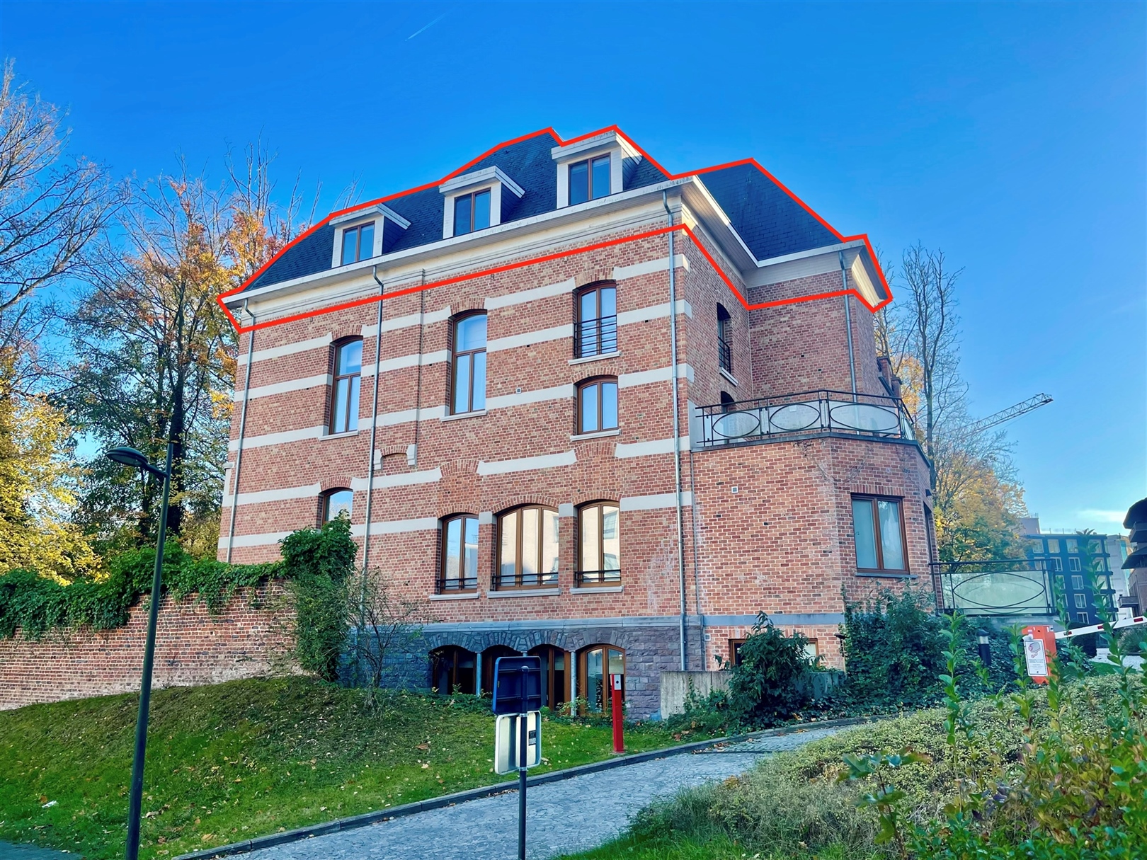 EXCLUSIVE penthouse from 119 m² in a A-A-A location! - photo 4