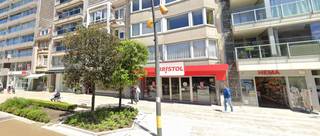 Op zoek naar een ruim handelsgelijkvloers op een absolute topligging? Dit pand van maar liefst 265 m² met kelder van 158 m² bevindt zich in...