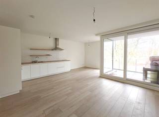 <p><span>CONTEMPORARY APARTMENT WITH 2 BEDROOMS, TERRACE + PARKING</span></p><p><span> </span></p><p><span>In Willebroek we find on the Boomsesteenweg near number 2 the stylish residence Park den Blijk. </span></p><p><span> </span></p><p><span>The building was erected in 2019 next to the park of the same name. In addition to the necessary greenery, we are within walking distance of the center. Residents for whom good accessibility is important will also appreciate this location. This is due to the proximity of the train station on the one hand and the A12 freeway on the other, which we can easily reach. </span></p><p><span> </span></p><p><span>Arriving at the residence, we take the elevator to the second floor. The apartment has an entrance hall, a living room consisting of a sitting, a dining area and a timeless/full equipped kitchen. As an extension of the living room, we find a terrace where you can relax. Back in the apartment, we enter the entrance hall which gives access to two full bedrooms, a bathroom, a storage room/laundry room and a separate toilet. </span></p><p><span> </span></p><p><span>After discovering the apartment, we go to the underground garage. Here there is a car parking space, a private cellar and a common bicycle shed. The underground parking space can be purchased for 15.000,00 excl. costs. Sale subject to registration fees (2% or 12%).</span></p><p><span> </span></p><p><span>Would you like more information or to discover the apartment? Feel free to contact one of our staff at 078 78 30 39 or info@canius.be. </span></p><p><span>The surface areas mentioned are only an indication. Canius Real Estate cannot be held responsible for the accuracy of the data it has provided. </span></p><p><span> </span></p><p><span> </span></p>
