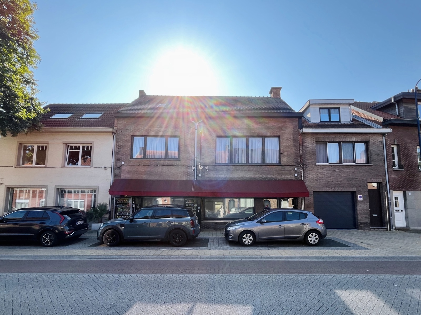 Opsplitsbare polyvalente gelijkvloers handelsruimte - foto 1