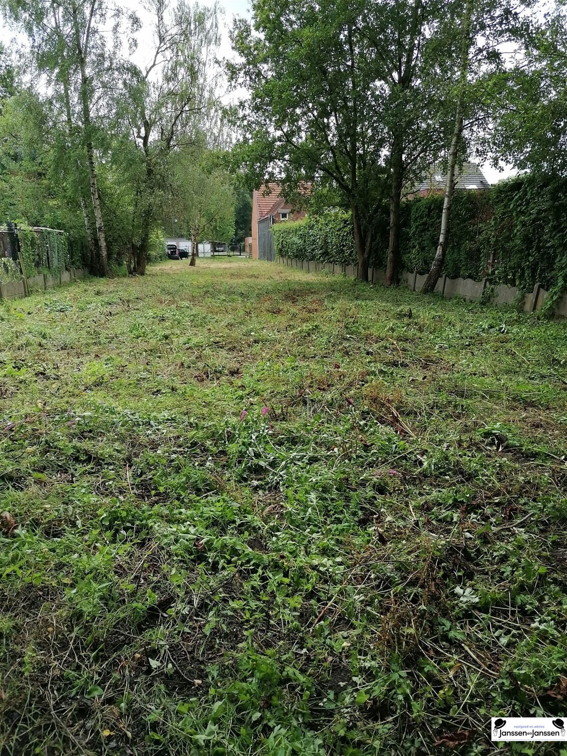Bouwgrond gelegen nabij het centrum van Gooreind - foto 3