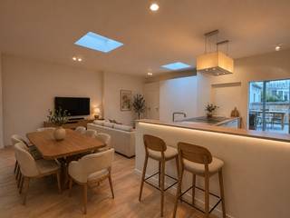 Un loft prêt à emménager et lumineux se situe à distance cyclable du centre et bénéficie d’une excellente accessibilité grâce à la proximité...