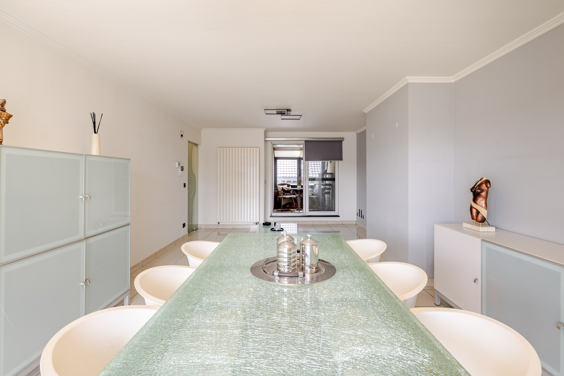 Luxueus duplex appartement van 160 m² met garage, kelder en twee terrassen op toplocatie - foto 4