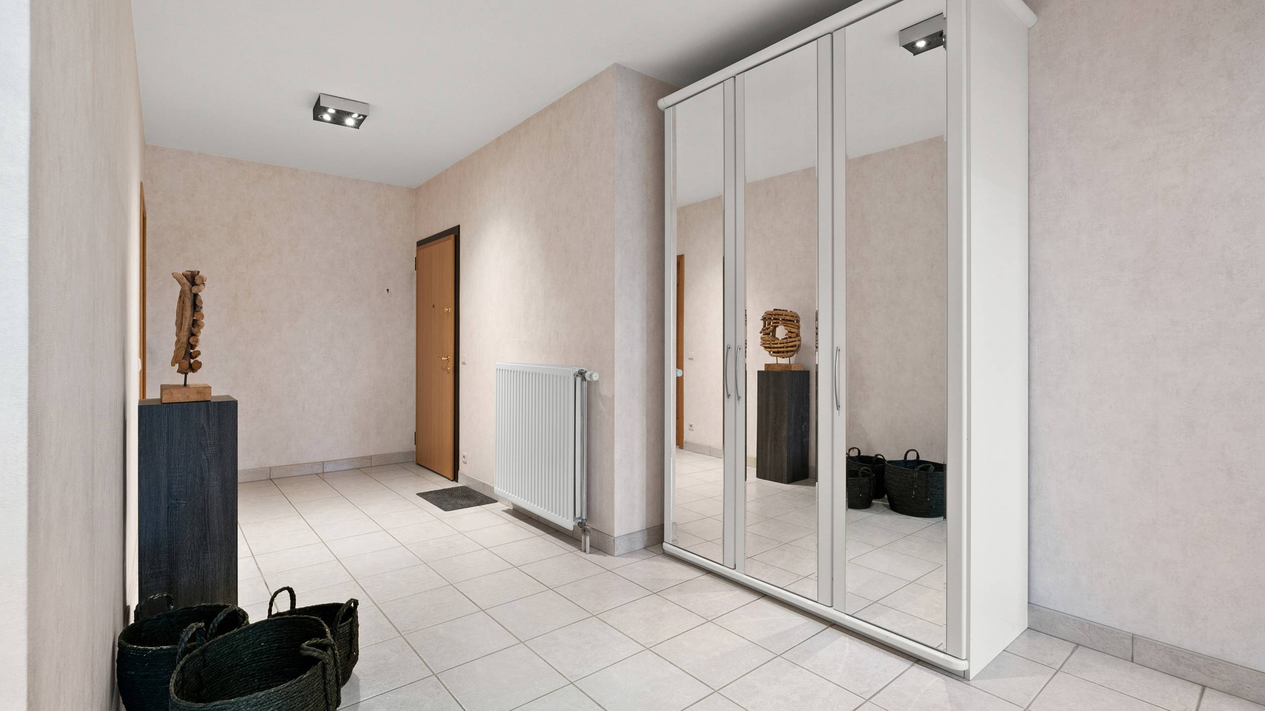 Ruim appartement van 245 m² centraal in Mortsel - foto 2