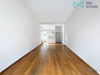 clara.jacquy@weinvest.be0456 12 69 85We Invest a le plaisir de vous proposer en exclusivité cet appartement lumineux situé au 150 Rue Gérard à...