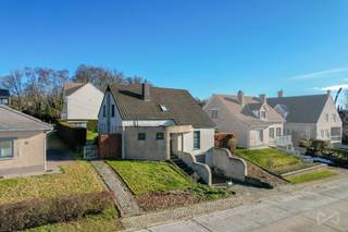 In the quiet and sought-after residential area on Kruiskouter in Leefdaal, you will find this charming and surprisingly spacious house on a plot of...