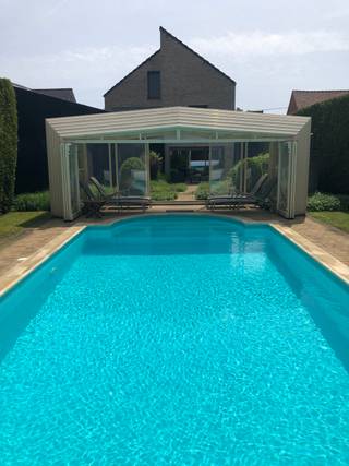 Veelzijdige woning met praktijk- of handelsruimte in Balen – Ideaal voor diverse beroepsdoeleindenLigging: Deze stijlvolle en hoogwaardig afgewerkte...