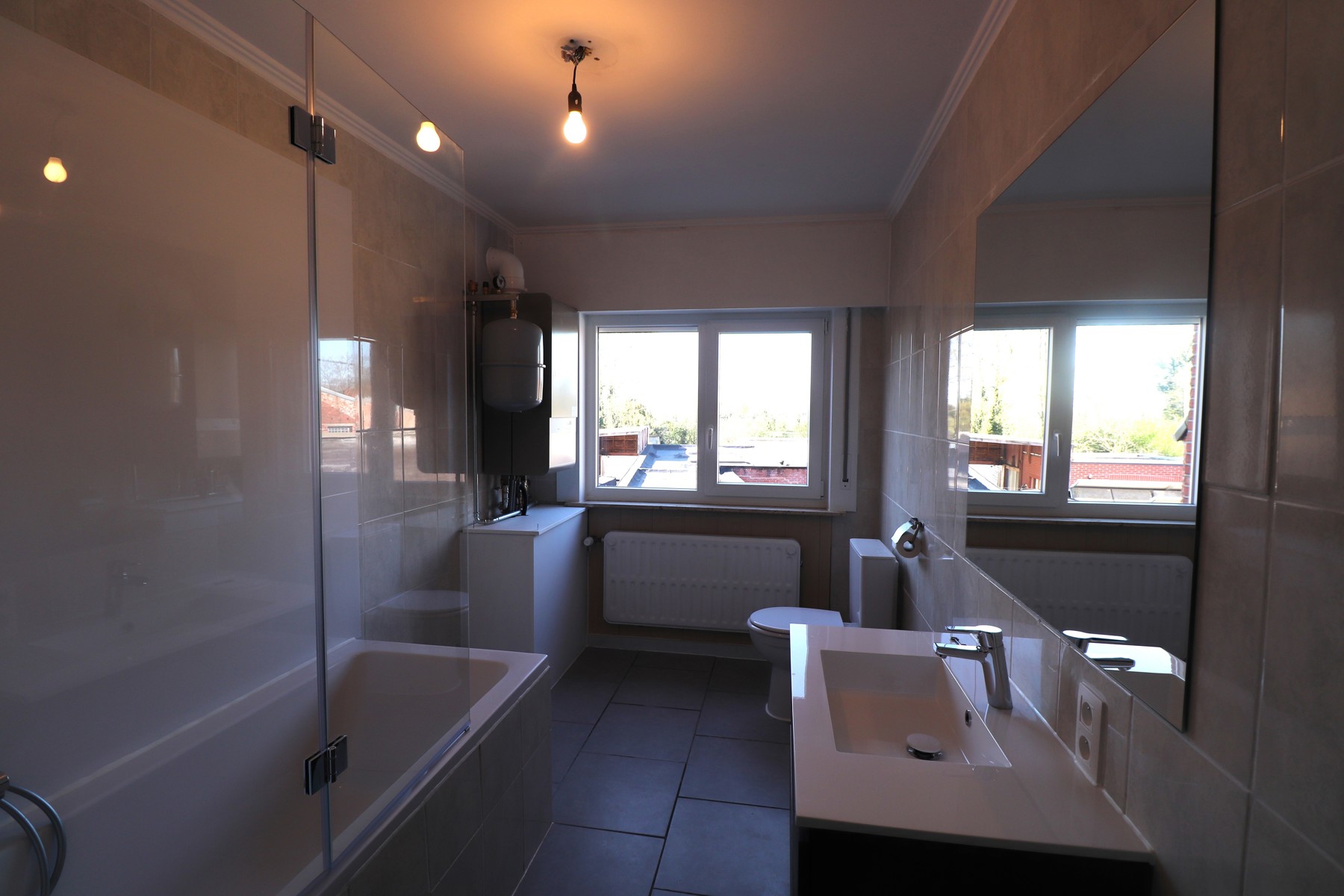 Appartement boven handelspand in het centrum van Merksplas.  - foto 5